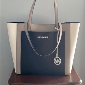 Micheal Kors colorblock tote